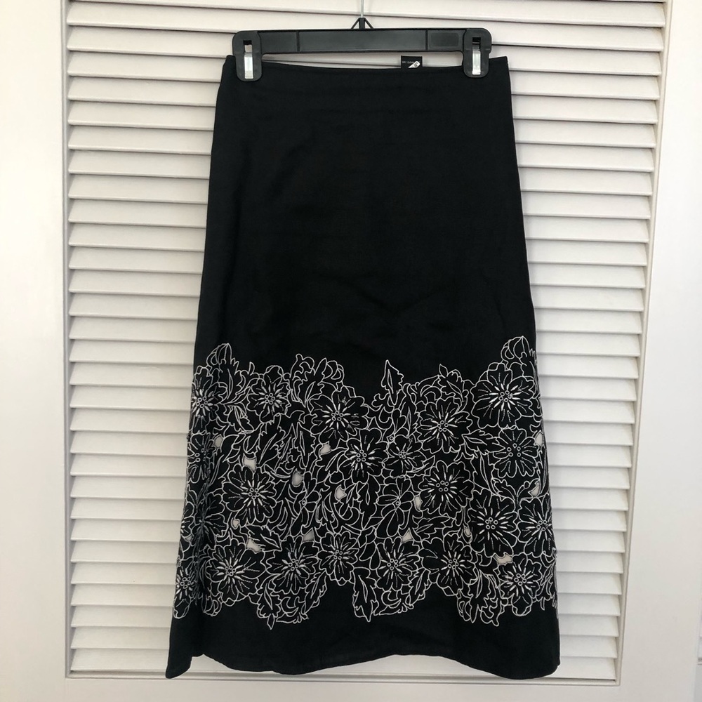 Garnet Hill • Saja Cutwork Linen Midi Skirt